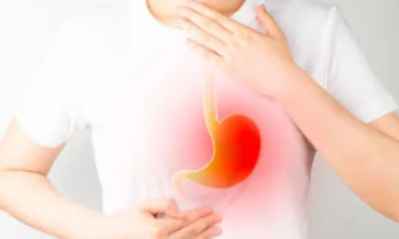 Come alleviare il bruciore di stomaco dopo pasti abbondanti con pochi rimedi