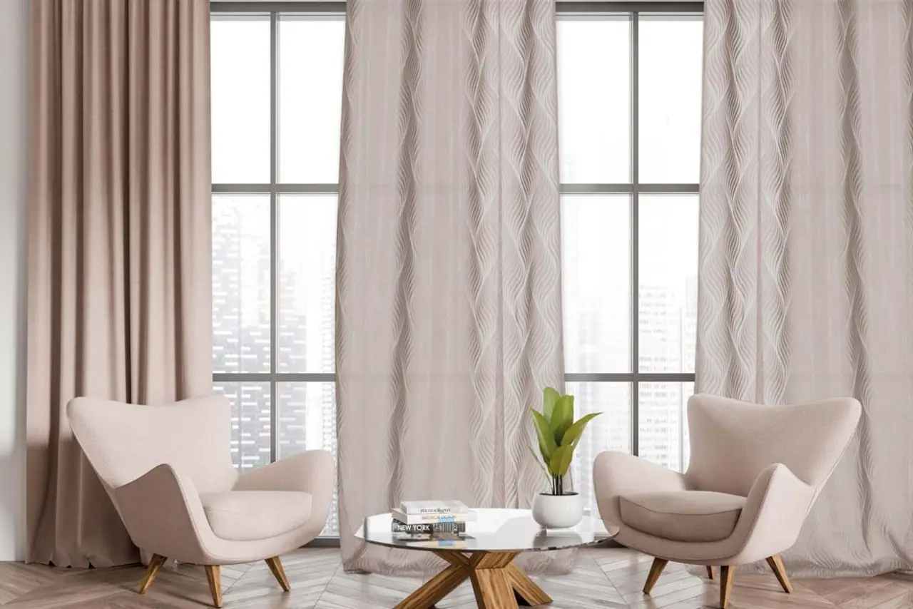 Muffa su tende o divani non lavabili? Ecco il trucco per eliminarla subito senza rovinarli